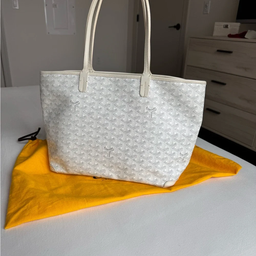 Goyard White/Off-White St.Artois Tote - Picture 1 of 16